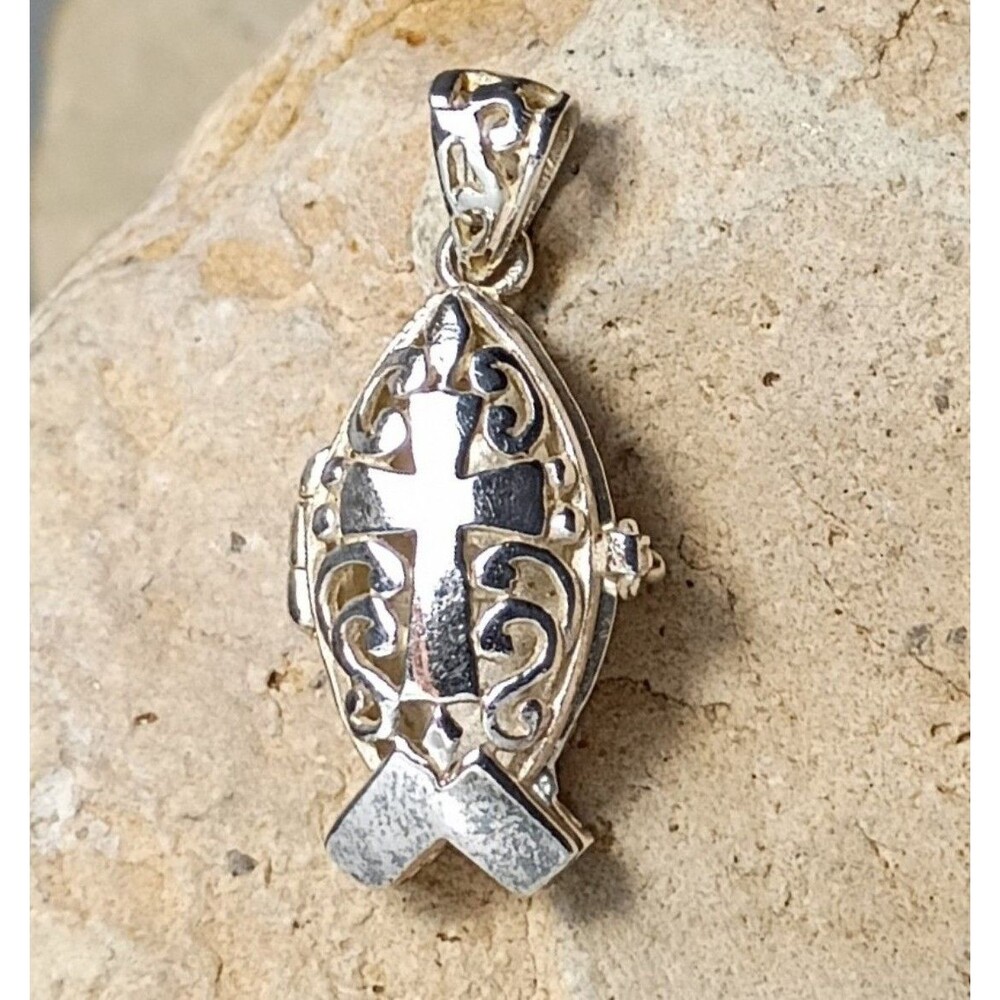 Vintage Sterling Silver Fish Locket Prayer Box Ichthy Religious